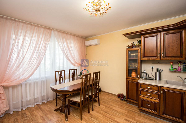 Квартира 3-комн., 96.2 м²
