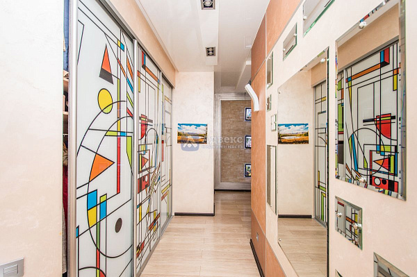 Квартира 3-комн., 119 м²