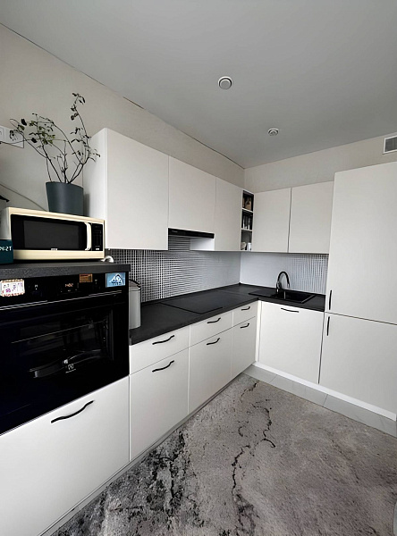 Квартира 3-комн., 56 м²