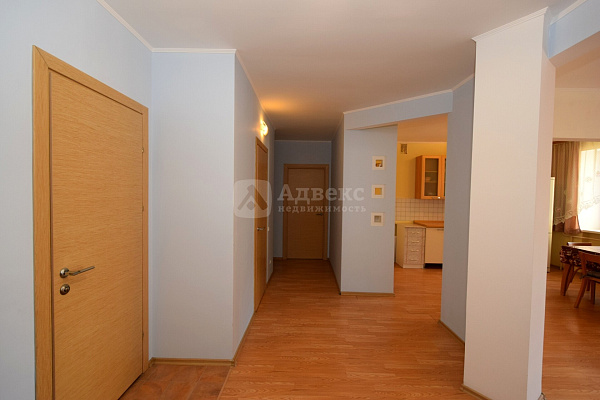 Квартира 3-комн., 101.3 м²