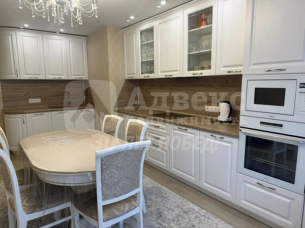 Квартира 3-комн., 87 м²