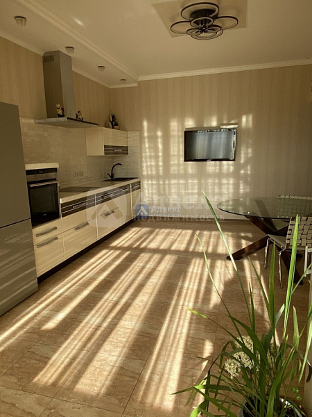 Квартира 2-комн., 88.8 м²