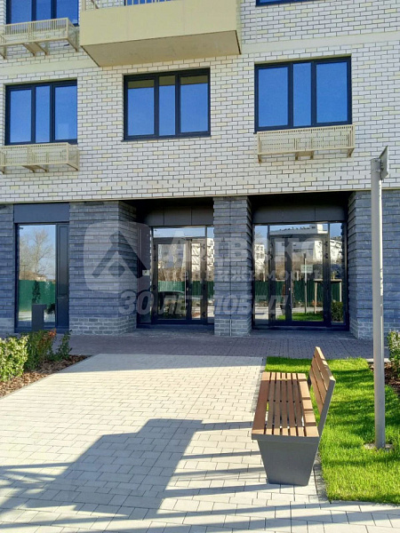 Ищете идеальное место для офиса в центре города? Предлагаем вашему вниманию аренду офиса площадью 54.80 кв.м. на 1 этаже 17-этажного дома. Это идеальное пространство для вашего бизнеса!

Офис имеет одну комнату, что позволит вам организовать удобное рабоч