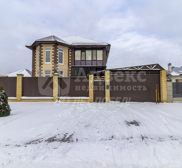 Дом, 299 кв.м.