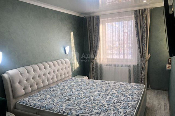 Квартира 3-комн., 76 м²