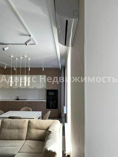 Квартира 3-комн., 120 м²