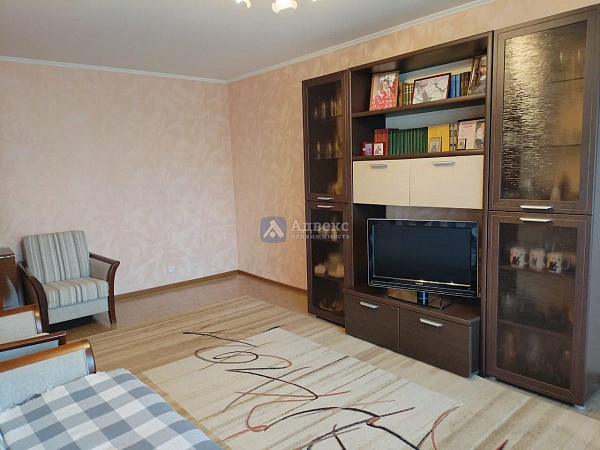 Квартира 4-комн., 105.7 м²