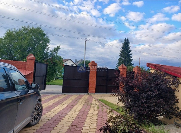 Коттедж 335 м² Коттедж 335 м²