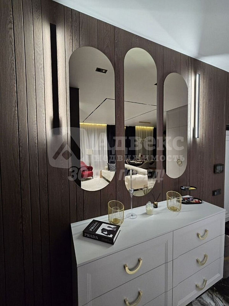 Квартира 2-комн., 100 м²