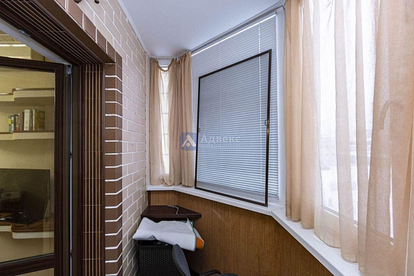 Квартира 3-комн., 103 м²