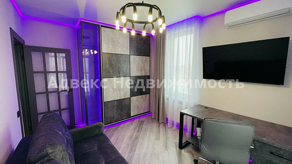 Квартира 4-комн., 95 м²