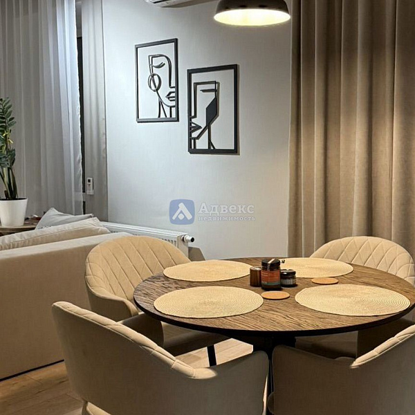 Квартира 2-комн., 92 м²