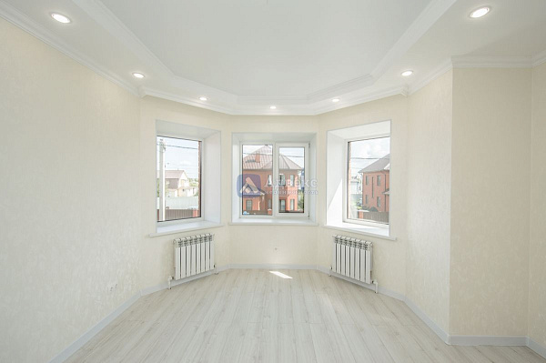 Коттедж 163 м²