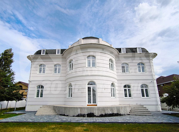 Коттедж 410 м²