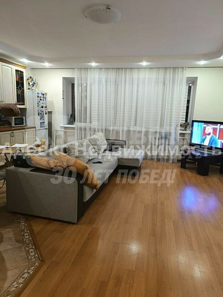 Квартира 2-комн., 98 м²