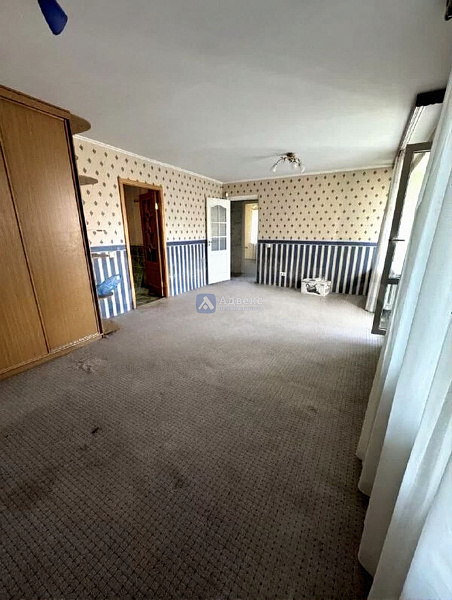 Квартира 4-комн., 111.7 м²