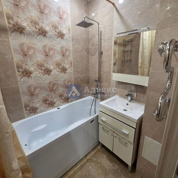 Квартира 4-комн., 94 м²