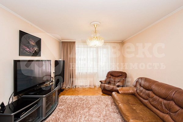 Квартира 3-комн., 87 м²