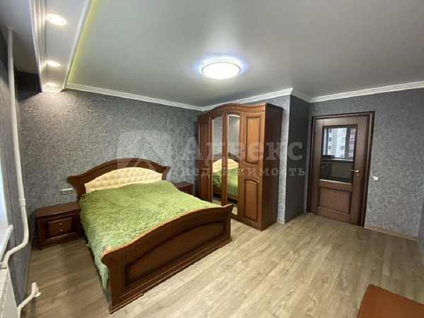 Квартира 3-комн., 108.9 м²