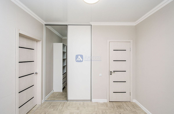 Квартира 3-комн., 68 м²