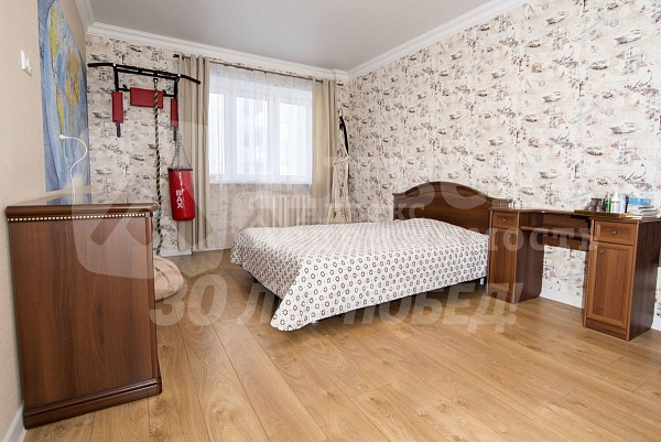 Квартира 3-комн., 105.4 м²