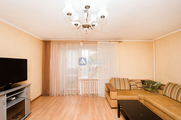 Квартира 3-комн., 91 м²