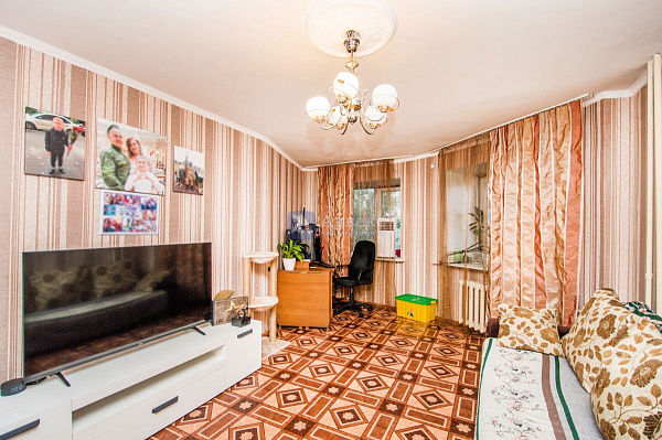 1-к квартира, 42 кв.м. 1-к квартира, 42 кв.м.