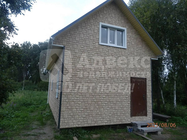 Дом 90 м²