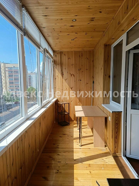 Квартира 2-комн., 94 м²