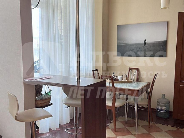 Квартира 2-комн., 92.7 м²