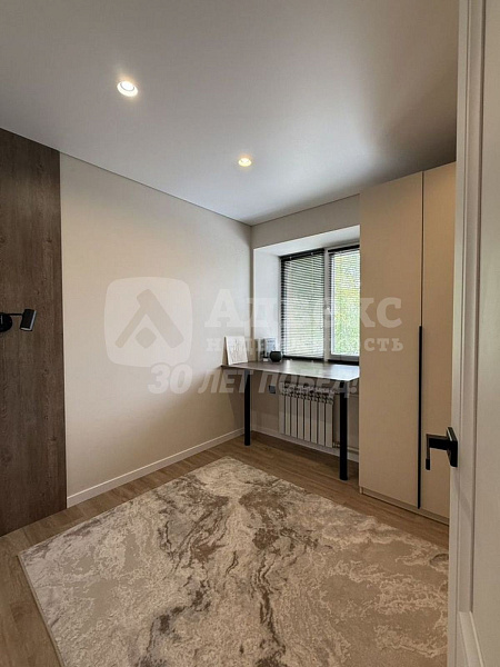 3-к квартира, 42 кв.м.