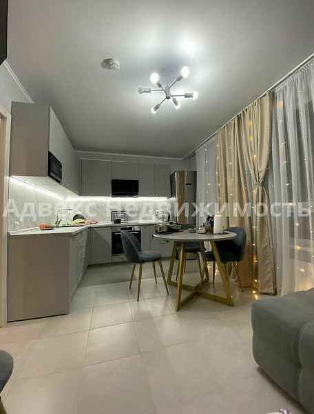 Квартира 2-комн., 56 м²