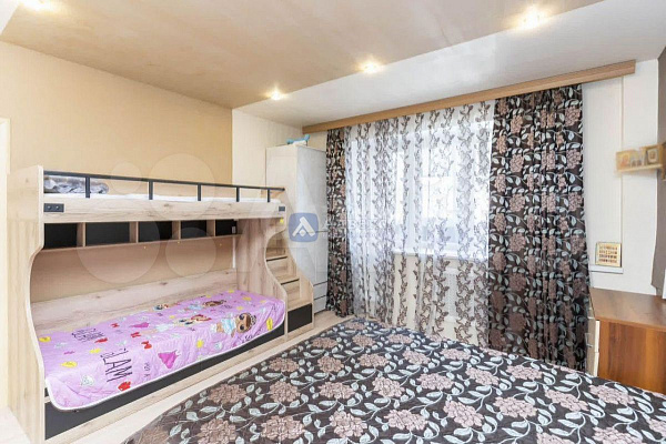 3-к квартира, 100 кв.м. 3-к квартира, 100 кв.м.