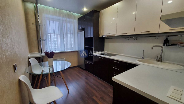 Квартира 3-комн., 65.6 м² Квартира 3-комн., 65.6 м²