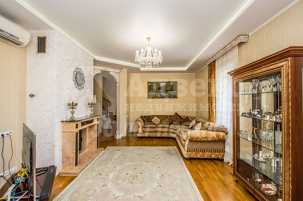 Коттедж 190 м²