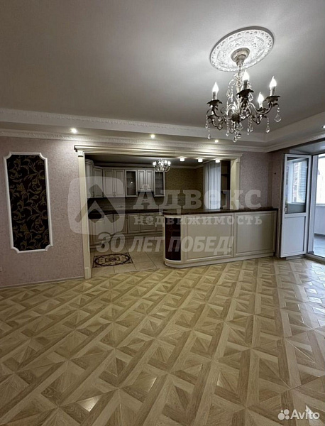Квартира 4-комн., 121.6 м²