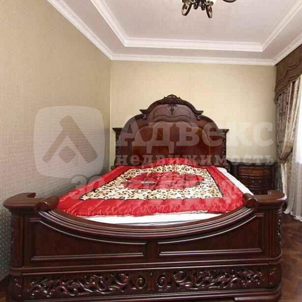 Дом, 260 кв.м.