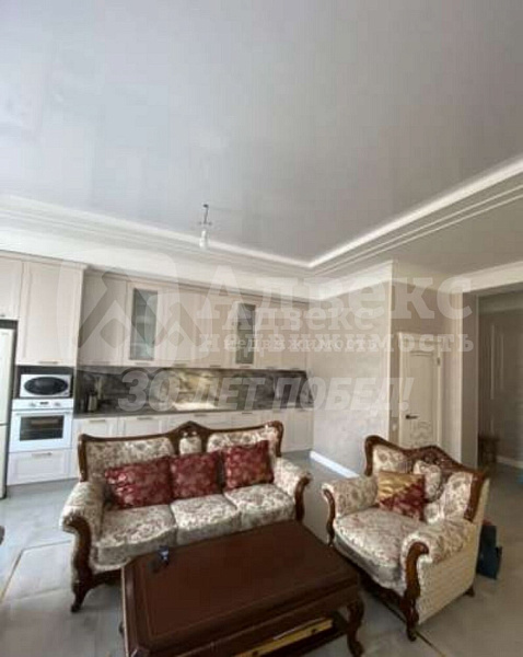 Квартира 3-комн., 93.7 м²