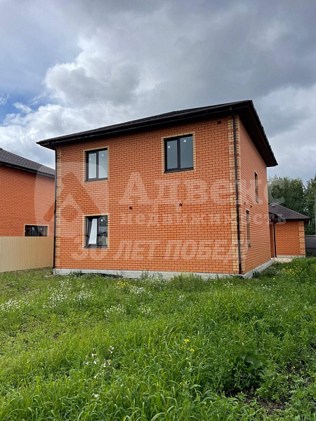 Коттедж 200 м²