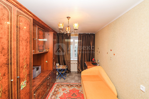 Квартира 4-комн., 72 м²