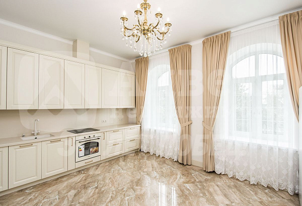 Дом, 410 кв.м.