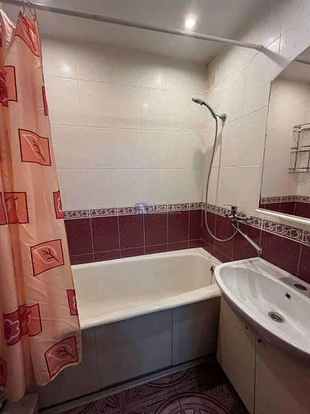 Квартира 4-комн., 93 м²