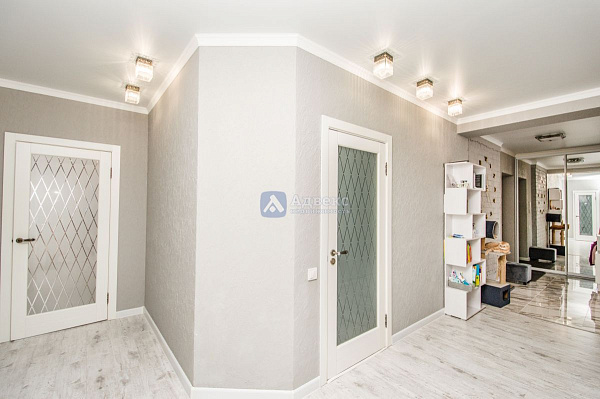 Квартира 3-комн., 94.9 м²