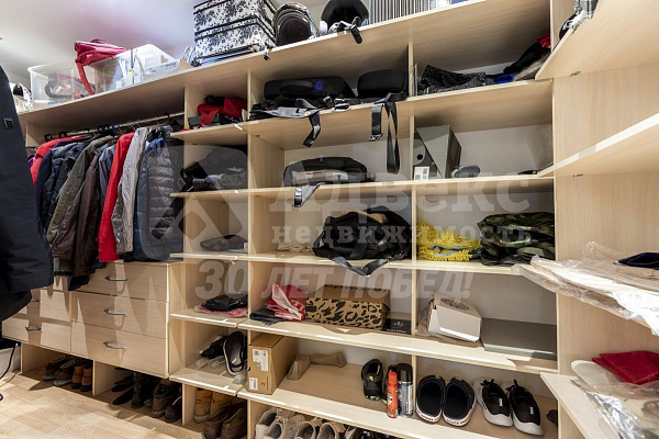 5-к квартира, 204 кв.м.