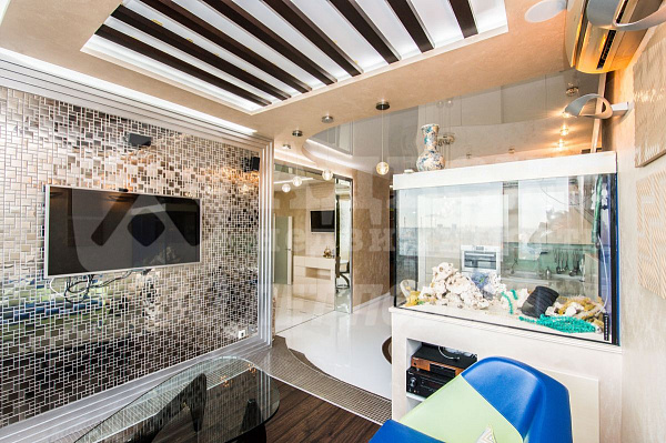 Квартира 3-комн., 119 м²