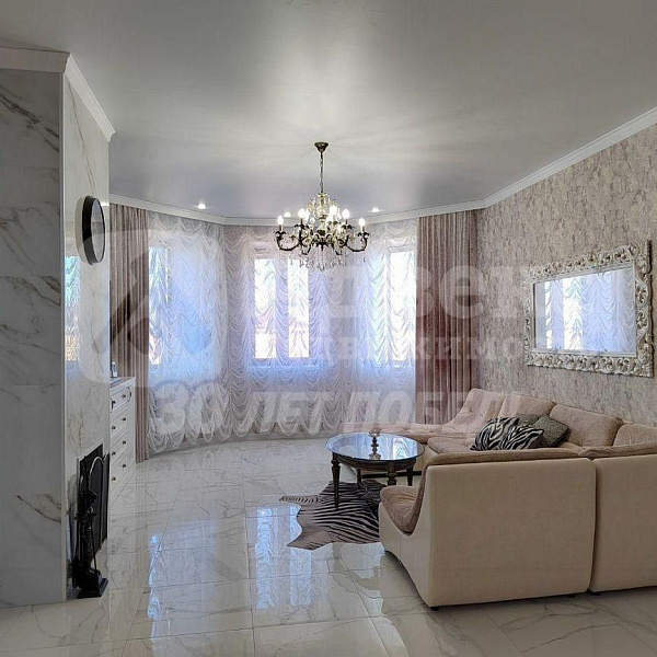 Коттедж 301.2 м²