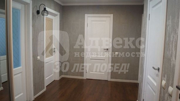 Квартира 3-комн., 75 м²