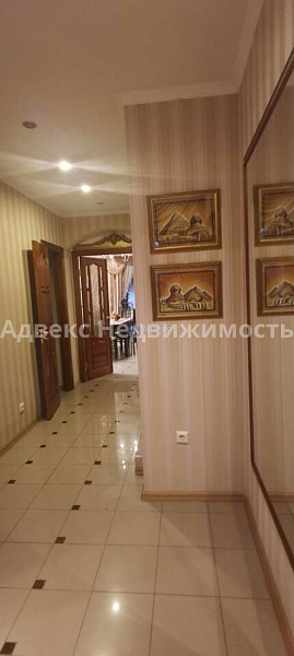 Коттедж 210 м²