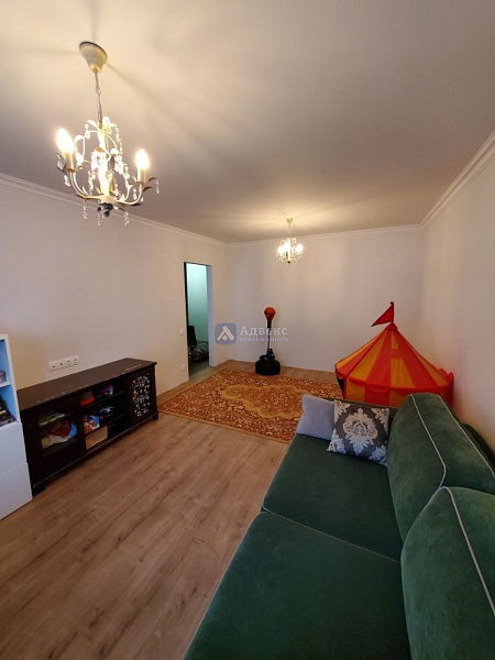 Квартира 4-комн., 105.4 м² Квартира 4-комн., 105.4 м²