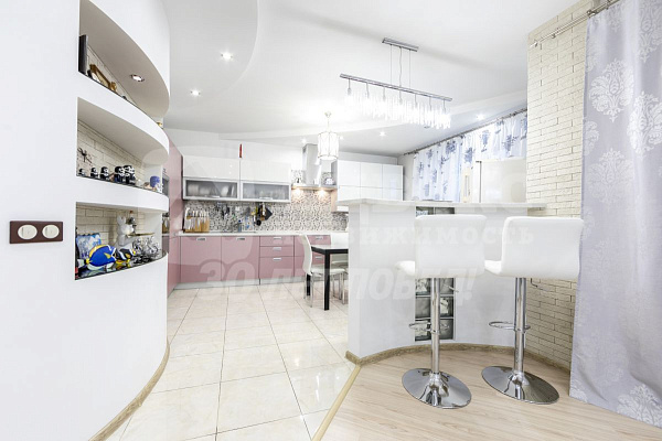 5-к квартира, 204 кв.м.